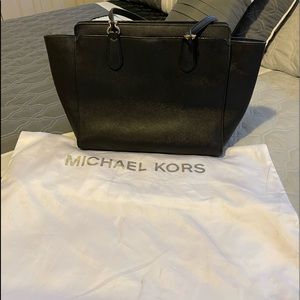 MICHAEL KORS LARGE TOTE BAG
